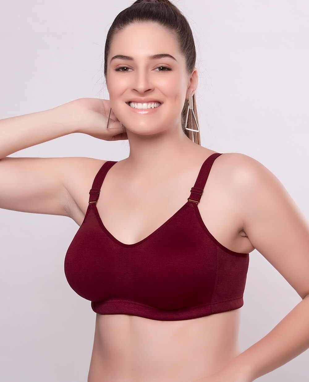 RIZA BY TRYLO on Instagram: True beauty shines when you feel comfortable  in your own skin. The Riza Comfortfit Bra is your secret weapon for  authentic confidence, all day long. 100% cotton