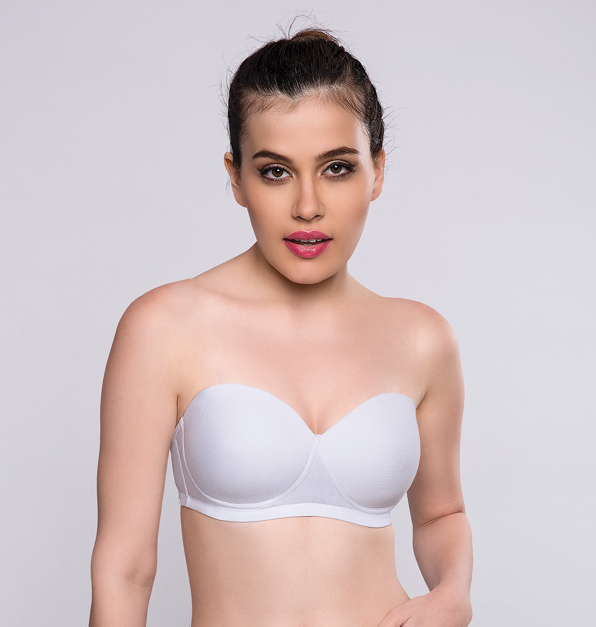 Trylo: RIZA BARENECK